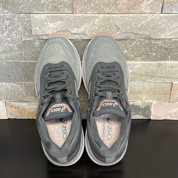 Asics Women's GT-2000 6 Ankle-High Running Shoe - Picture 6 of 8